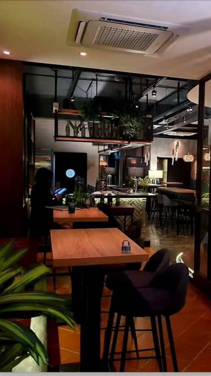 Restaurant & Bar Business for Sale – Damansara Uptown