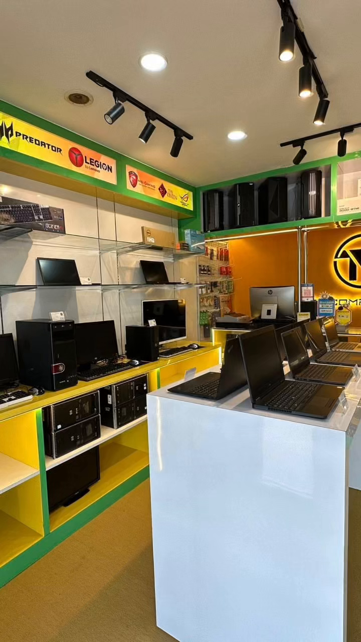 Peluang Miliki Kedai Komputer Siap Operasi