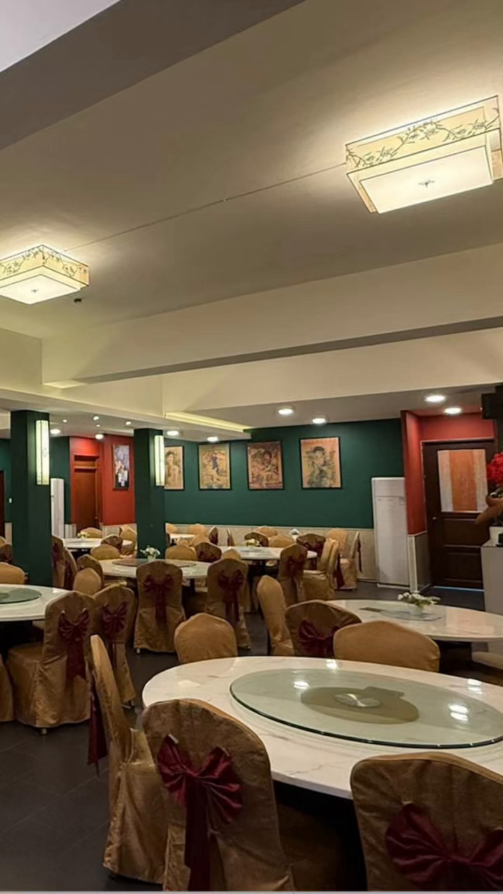 Fully Equipped Restaurant in Prime Jalan Song, Kuching!