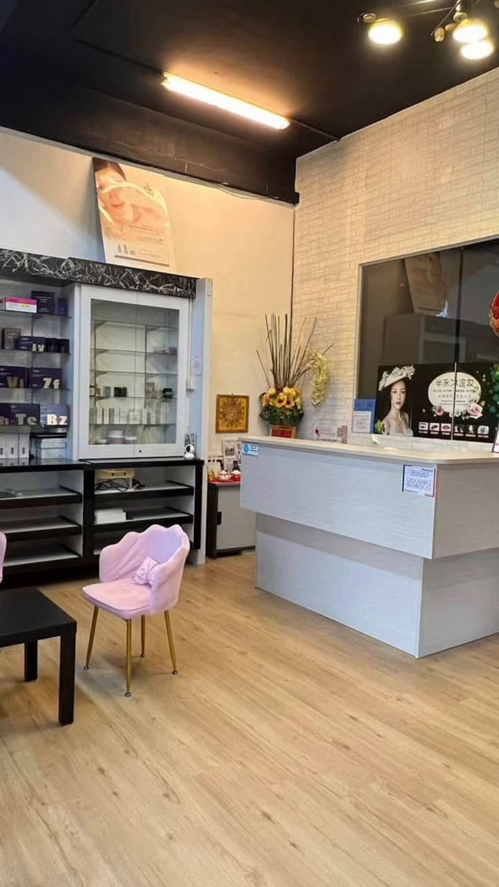 Beauty Salon for Sale in Mount Austin