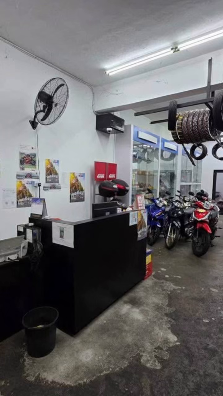 Ulu Tiram 摩多店出顶
