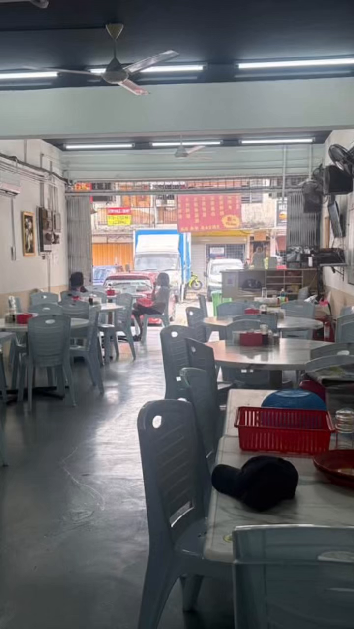 Restaurant Business for Sale (Salak South Garden, KL)