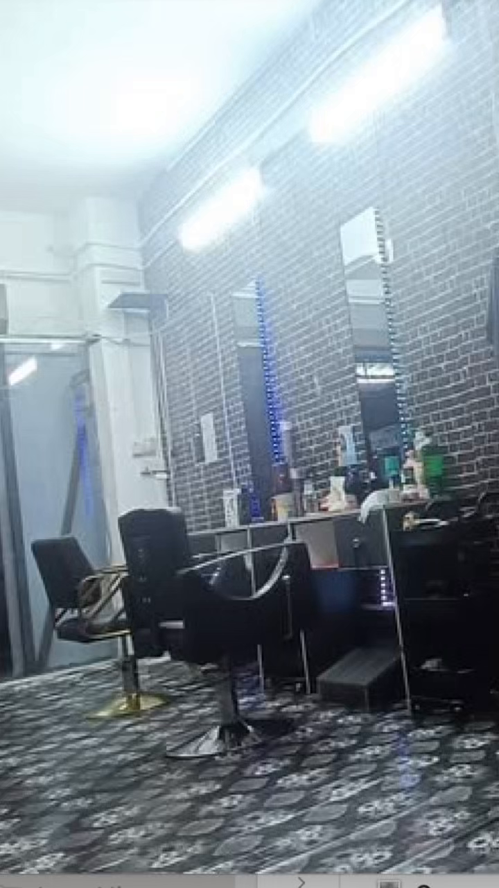 Senawang  Fully Equipped Barber Shop