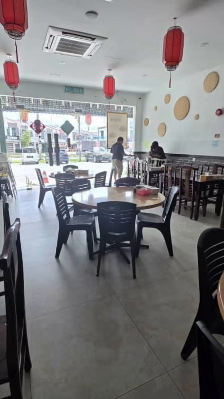 Restaurant Business for Sale in Bercham