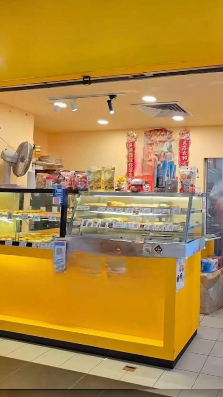 Snack Shop for Sale in Busy JB Mall