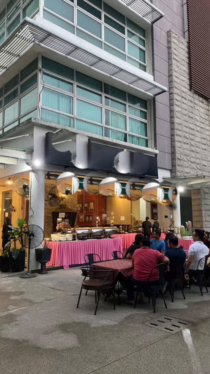 Western Cuisine & Semi Fine Dining Restaurant – Shah Alam