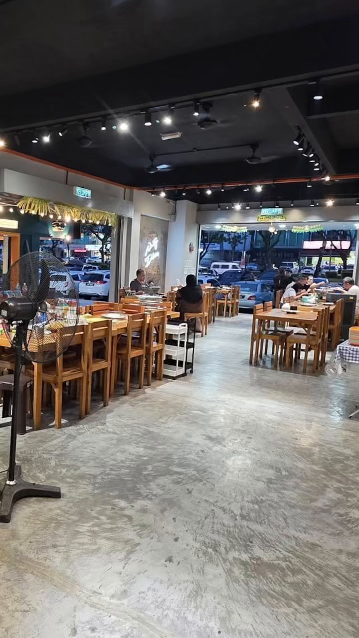 Adda Height 清真火锅店 出顶