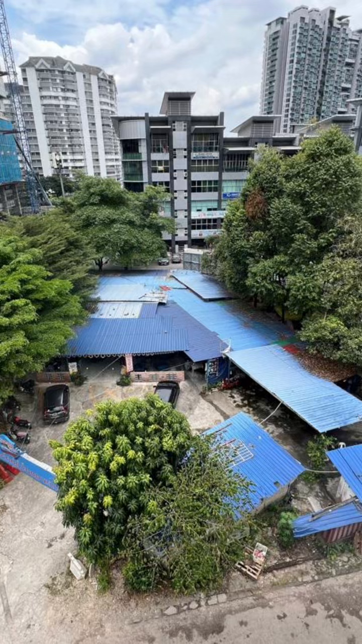 Foodcourt Untuk Diambil Alih – Siap Infrastruktur & Vendor Beroperasi!