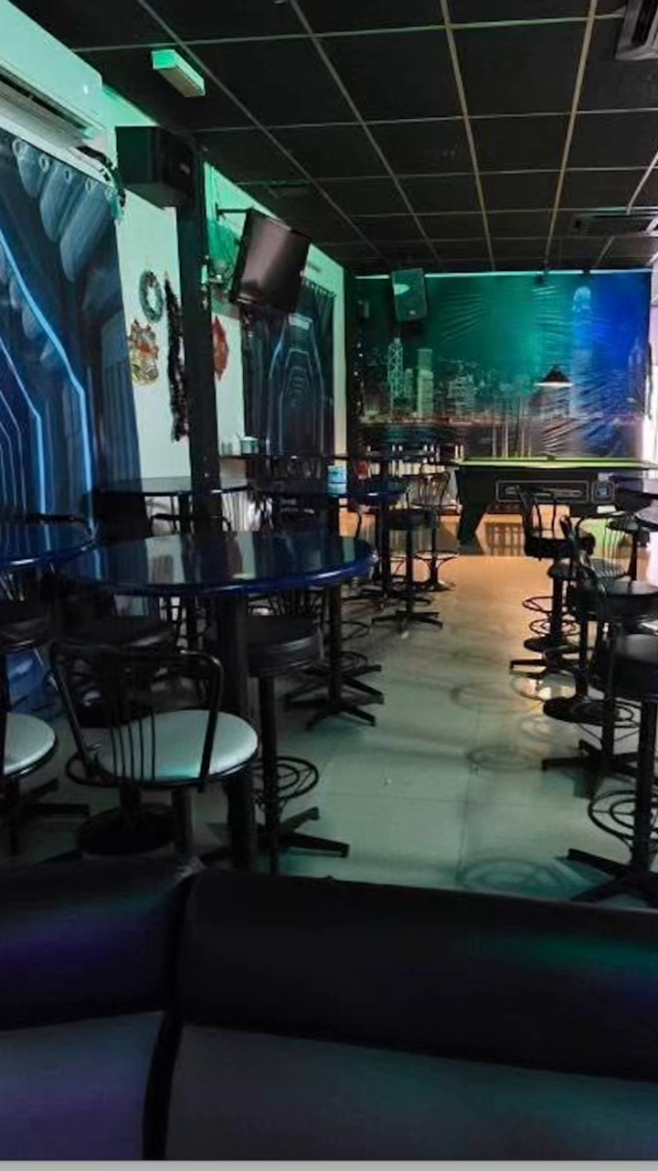 Stylish Lounge Business